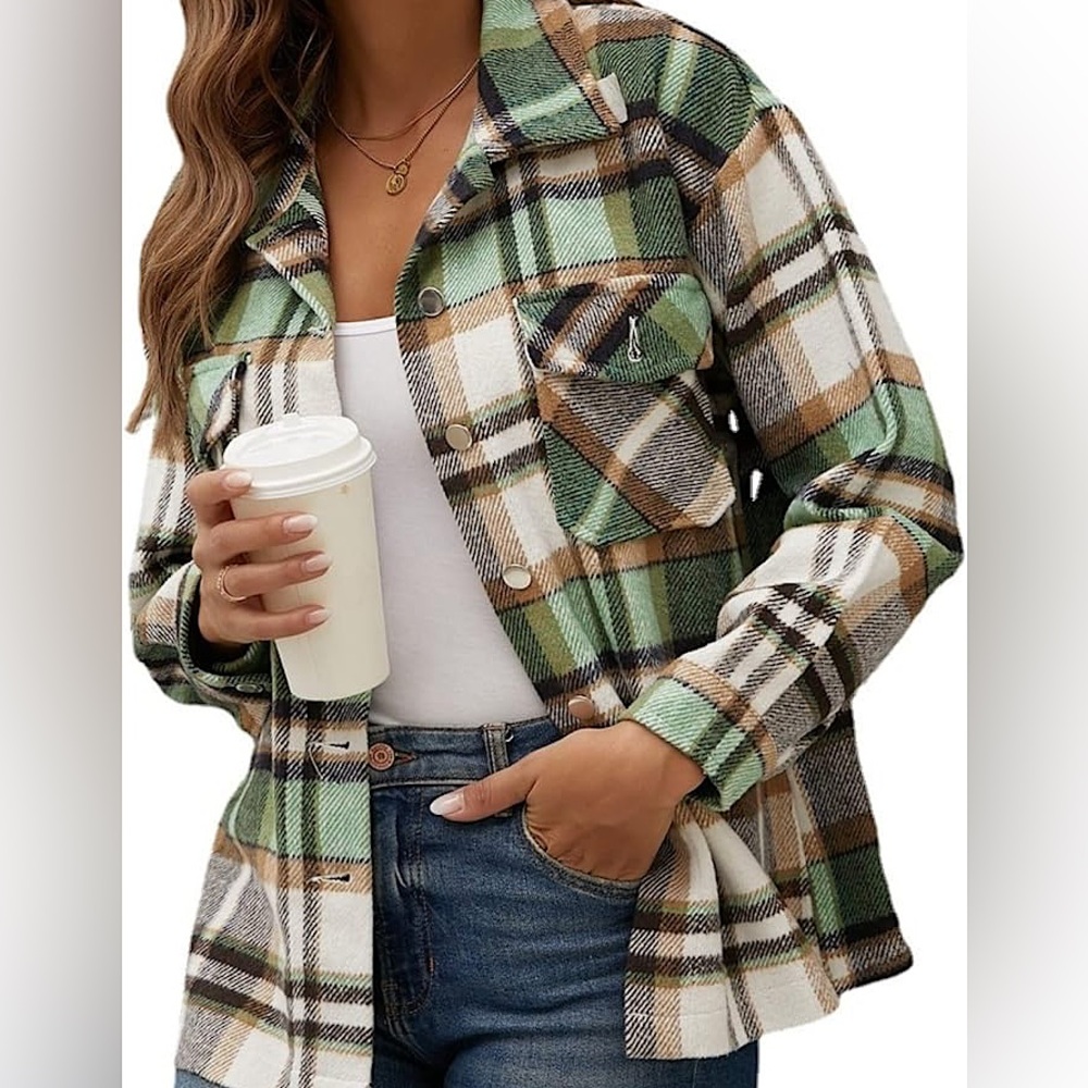 🆕🌿💚CEZELE: GREEN Plaid Shacket SMALL